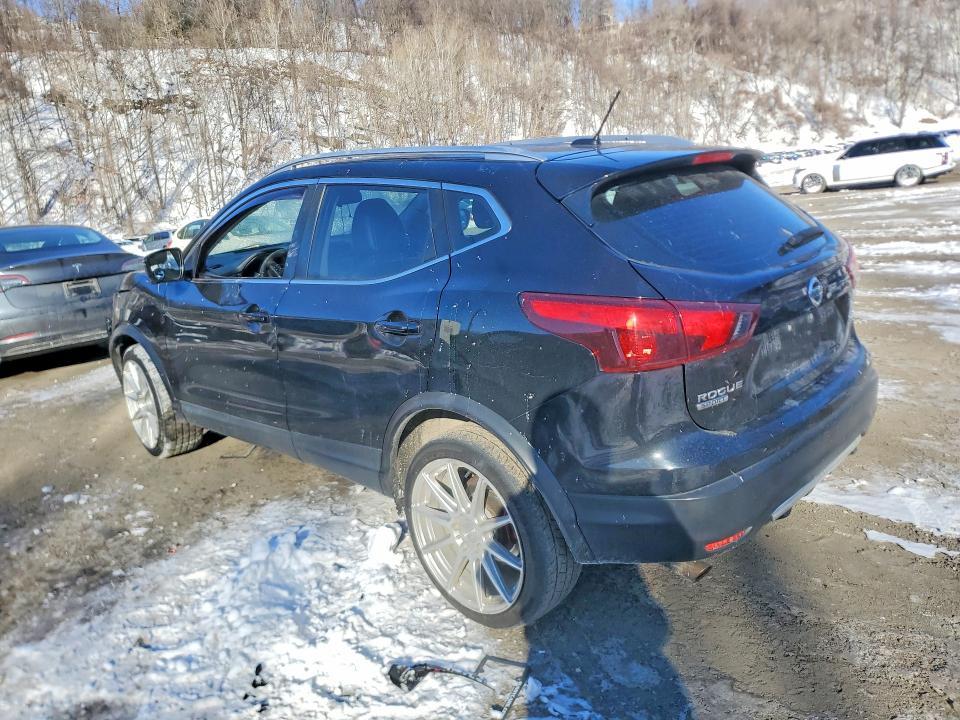 2017 Nissan Rogue Sport sl