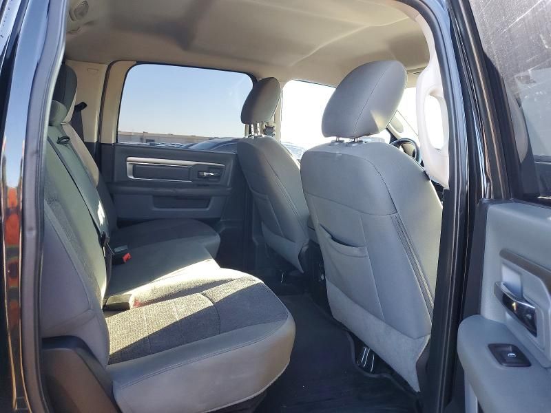 2015 Dodge RAM 1500 SLT