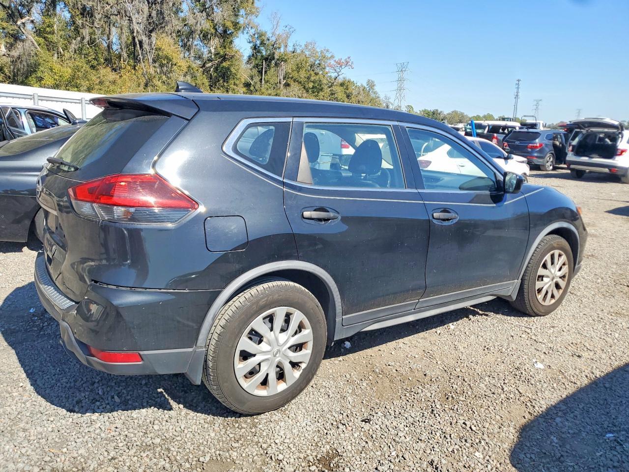2018 Nissan Rogue s