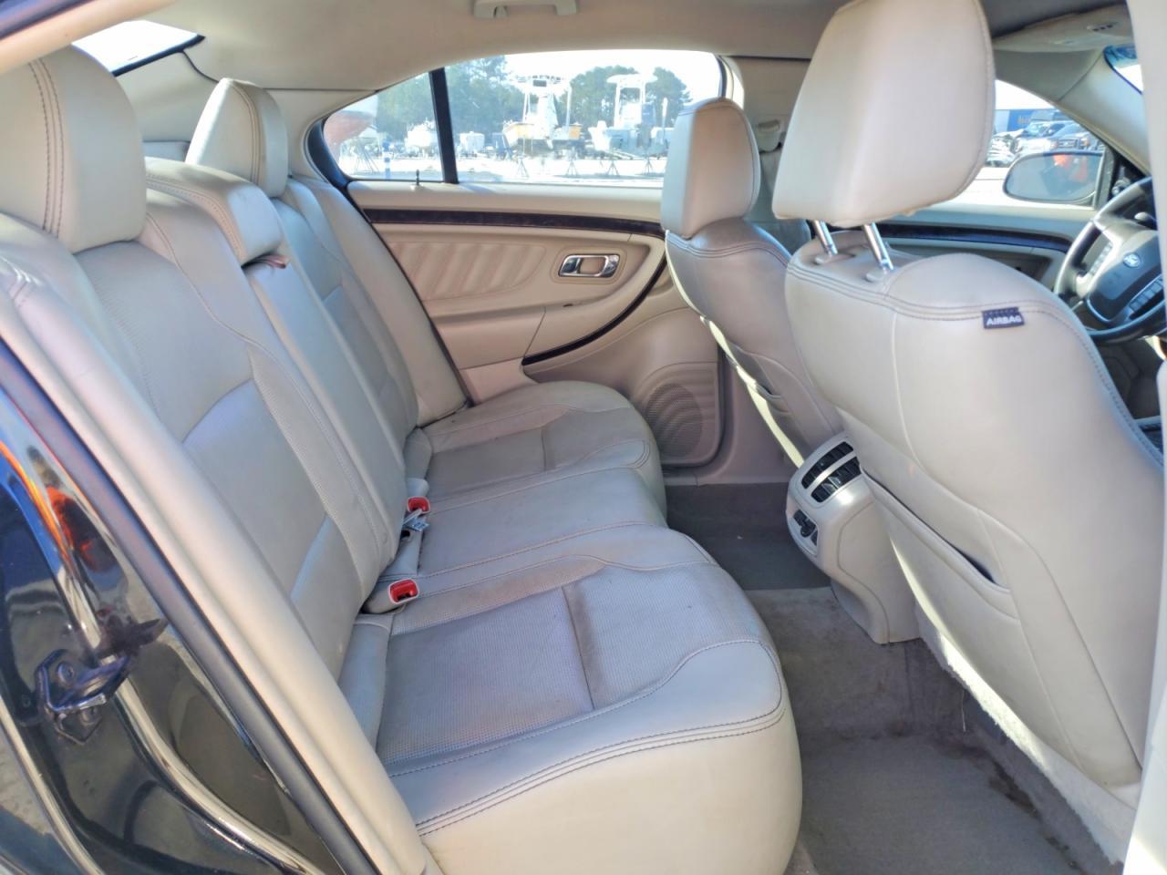 2011 Ford Taurus Limited