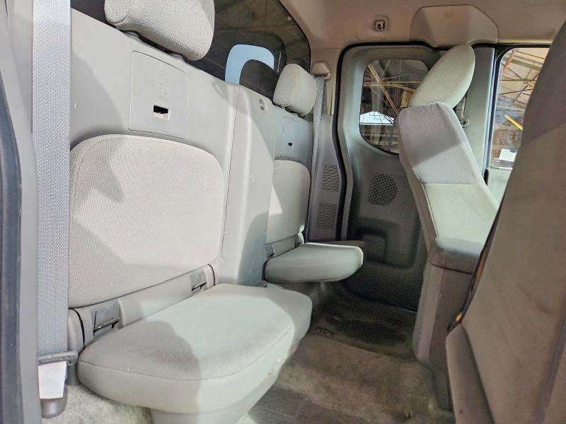 2017 Nissan Frontier s