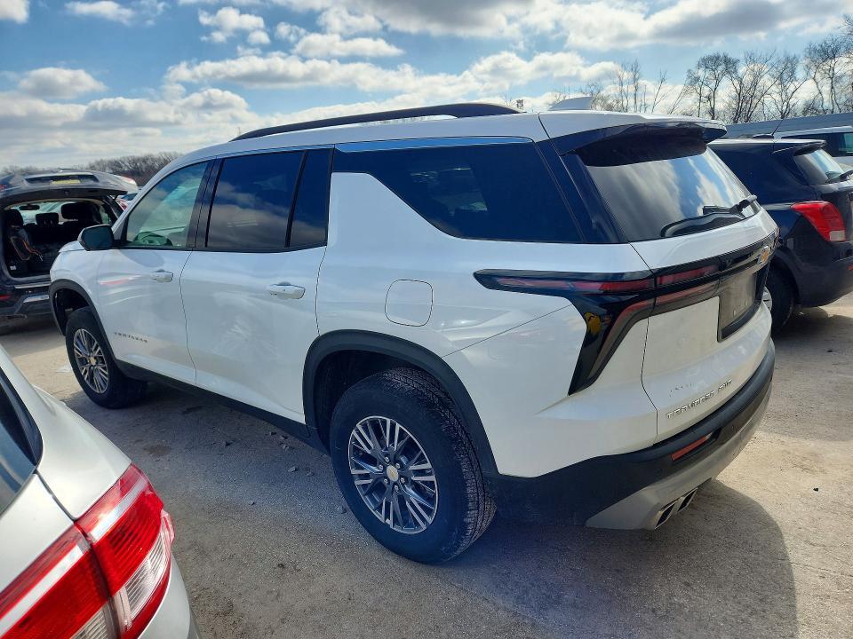 2025 Chevrolet Traverse lt