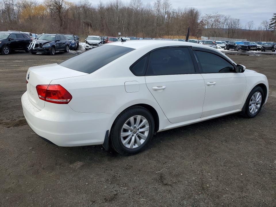 2013 Volkswagen Passat s