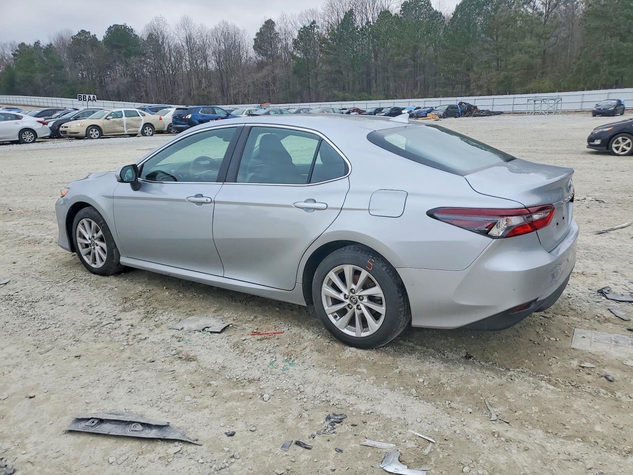 2023 Toyota Camry le