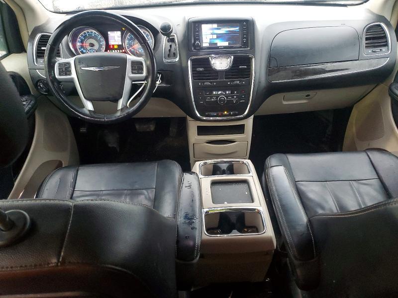 2014 Chrysler Town & Country Touring