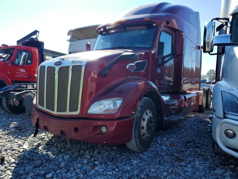 2019 Peterbilt 579 Semi Truck