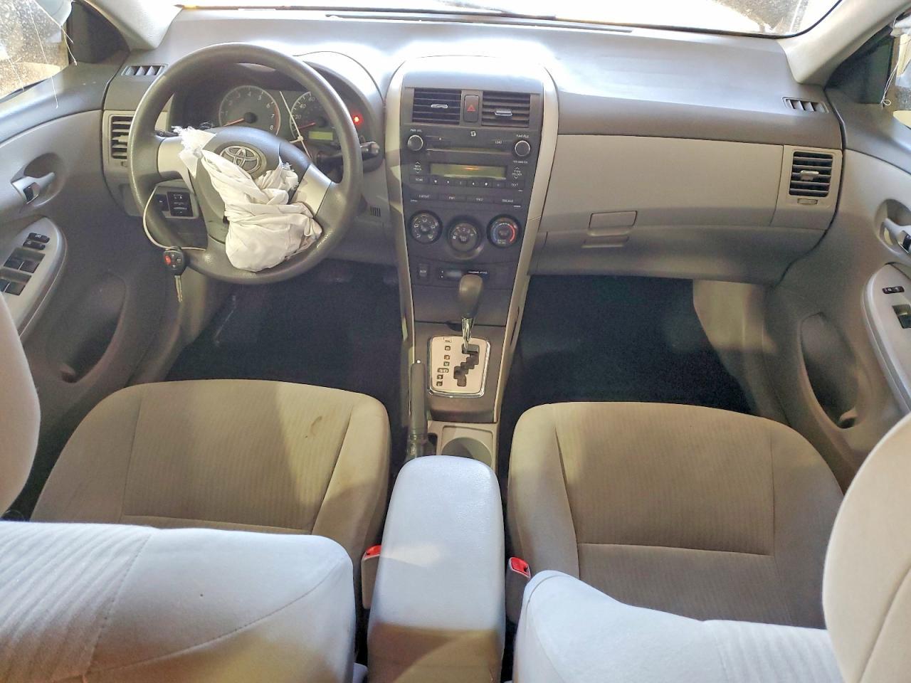 2010 Toyota Corolla le
