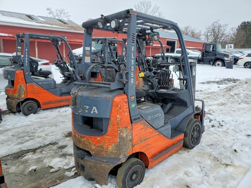 2014 Toyt Forklift-Forklift
