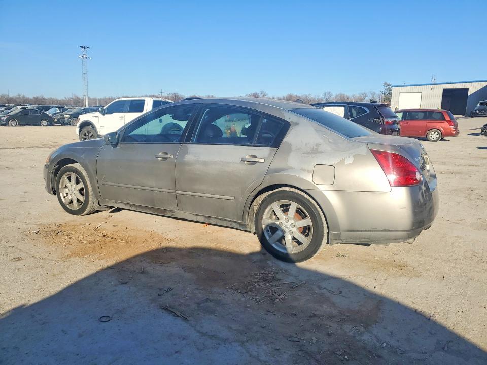 2004 Nissan Maxima 3.5 se