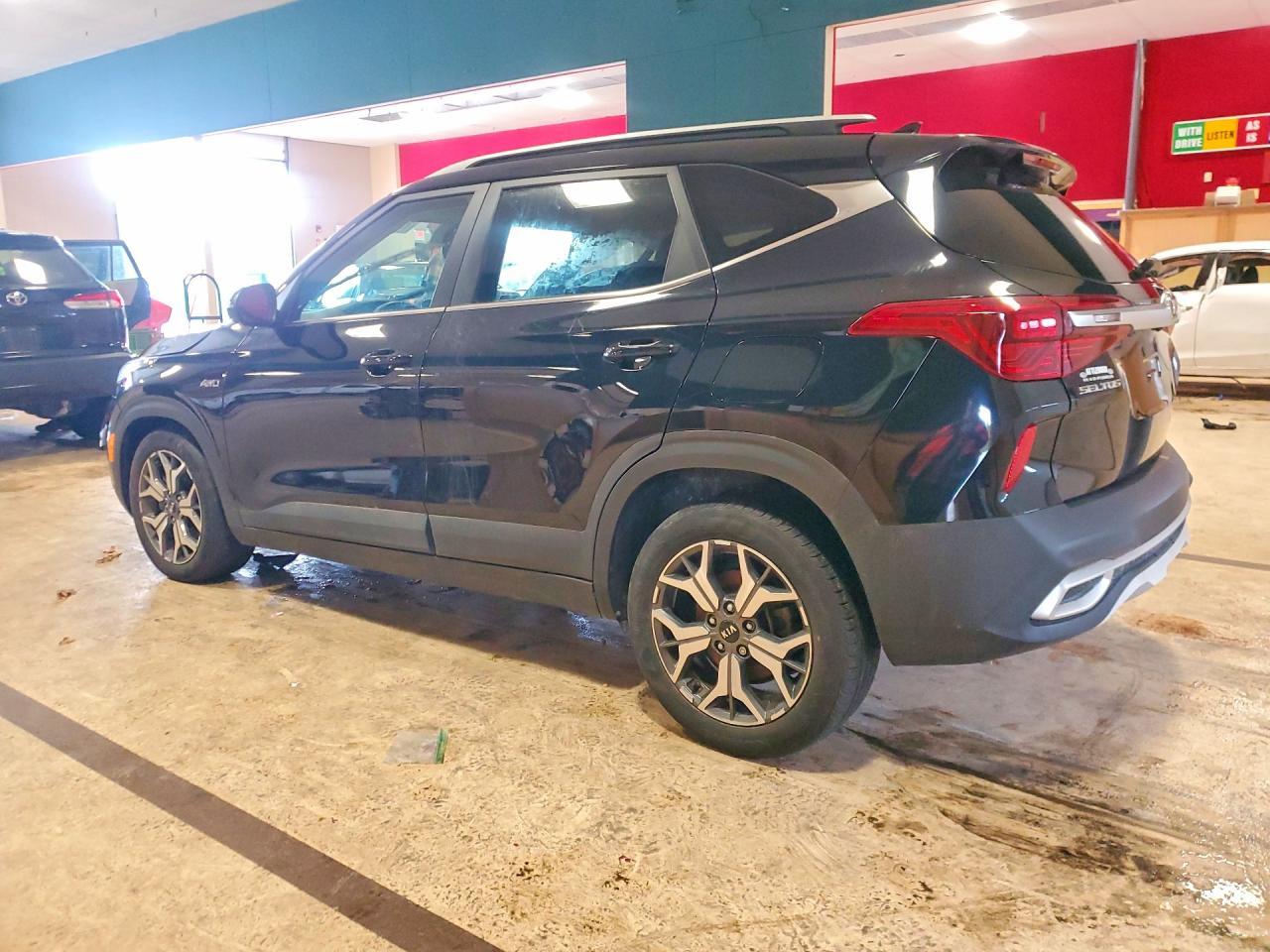 2021 KIA Seltos ex