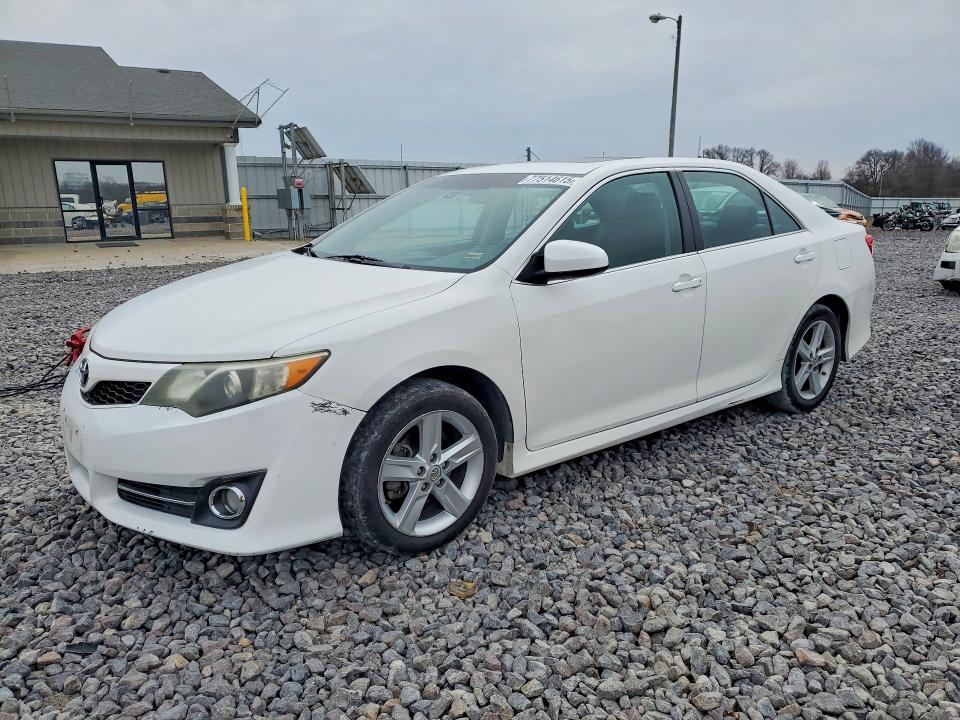 2013 Toyota Camry l