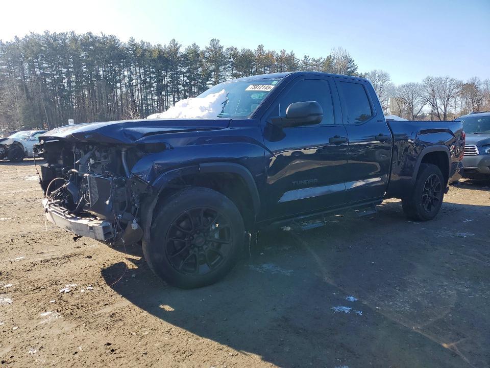 2023 Toyota Tundra Double cab sr