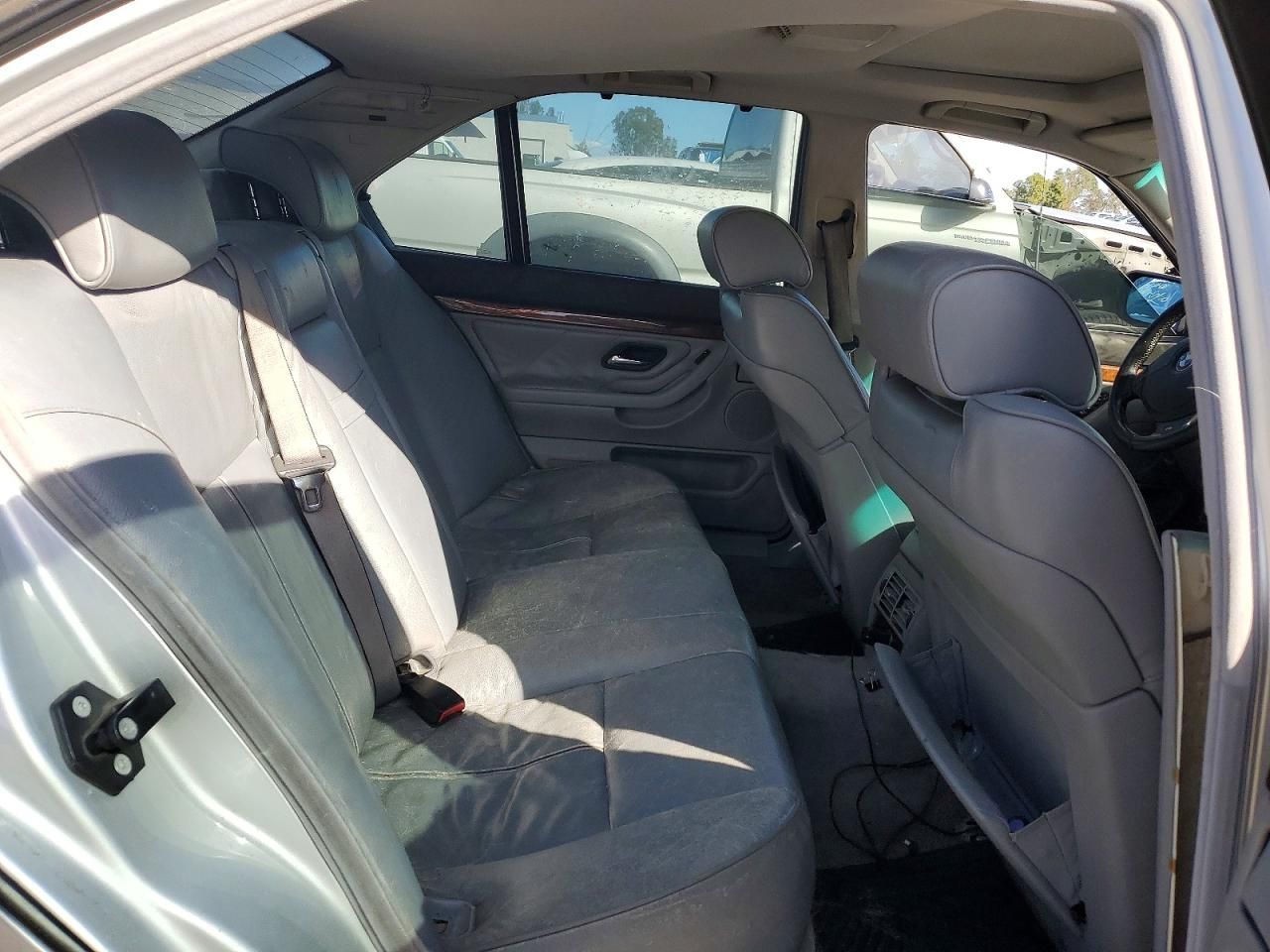 2000 BMW 740 i Automatic