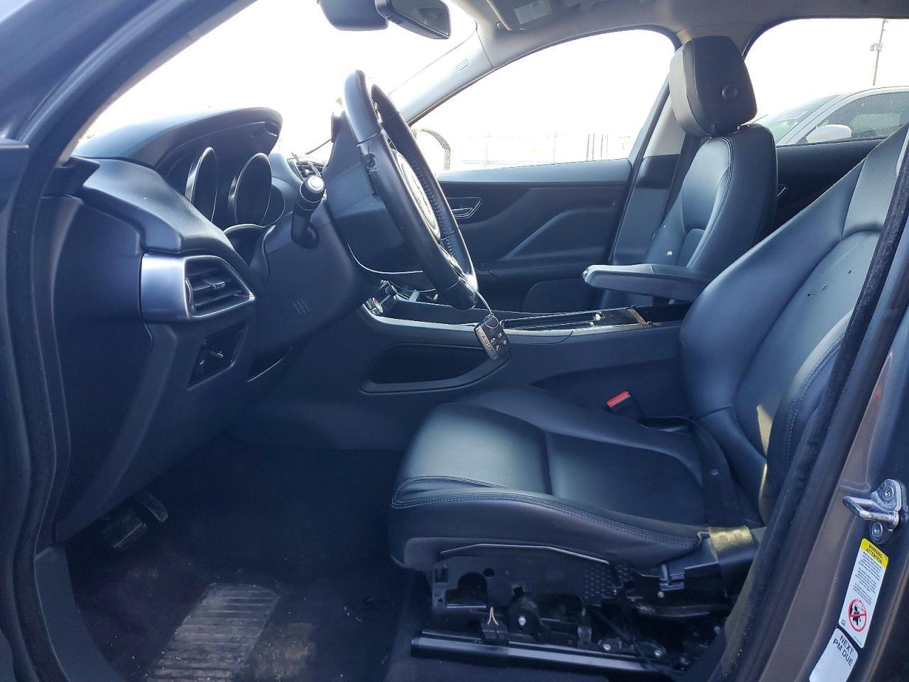 2018 Jaguar F-pace Premium