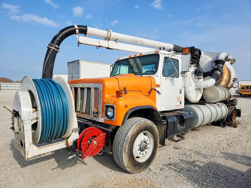 1999 International 2554 Sewer Jetter Truck
