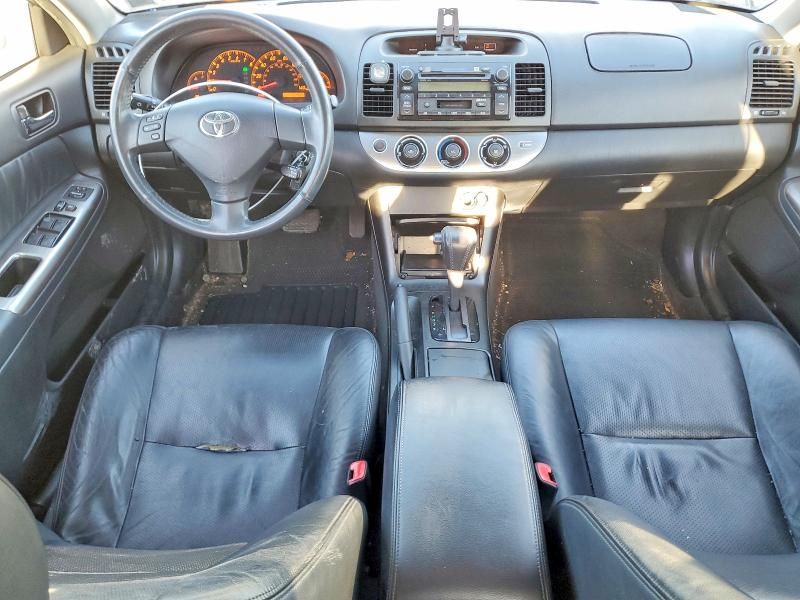2005 Toyota Camry se