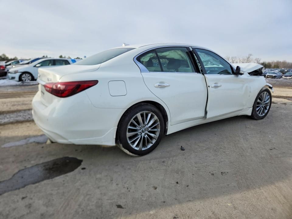 2022 Infiniti Q50 Luxe