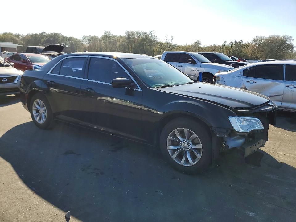 2015 Chrysler 300 Limited