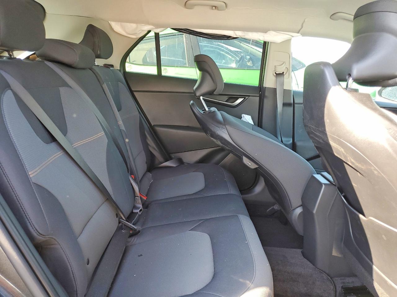 2025 KIA Niro lx