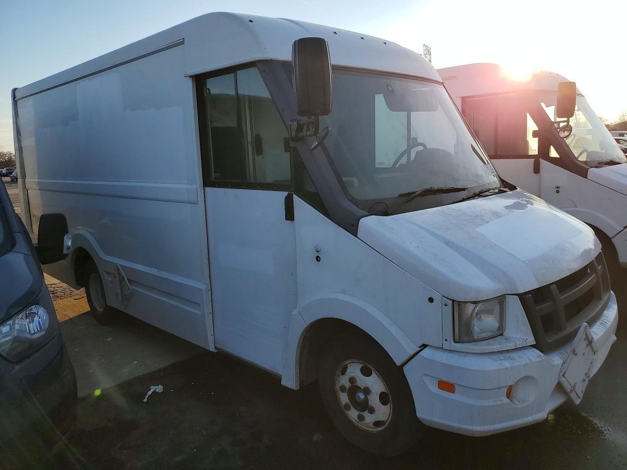 2012 Isuzu NPR-HD Delivery Truck