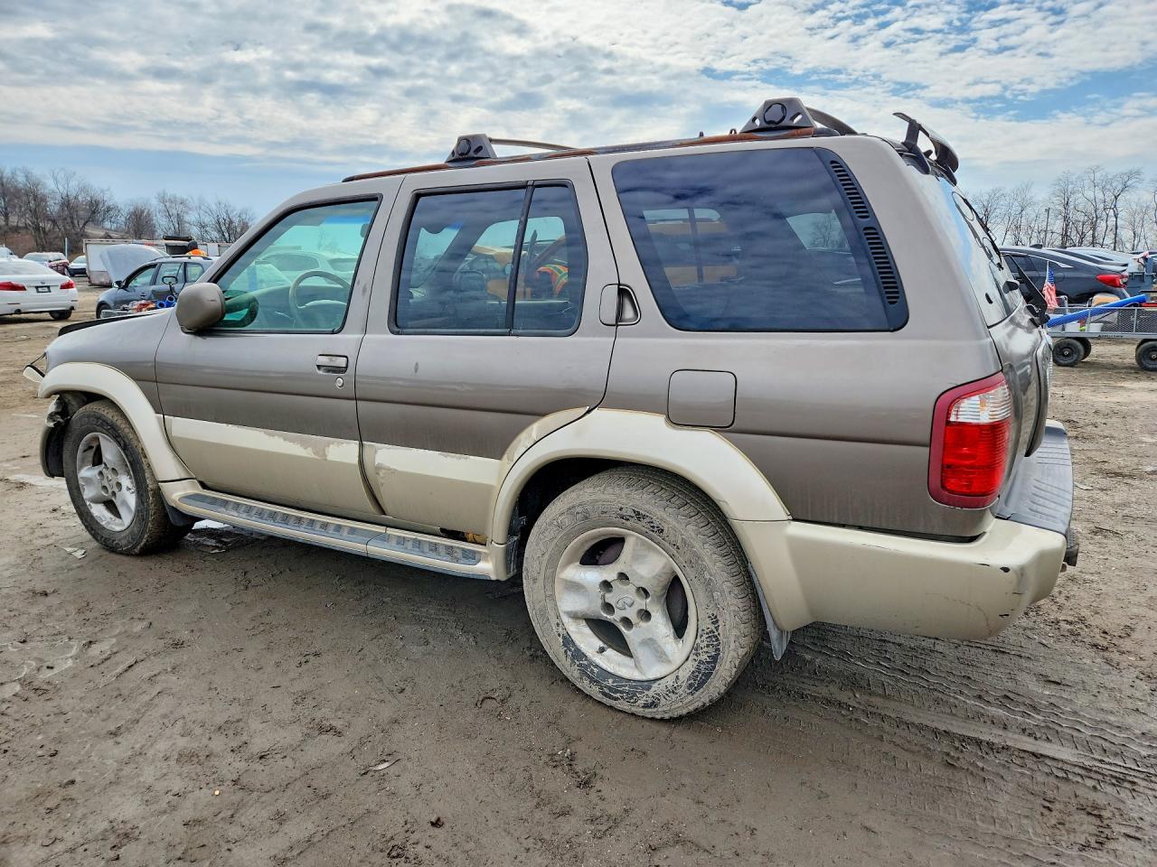 2001 Infiniti QX4 Base