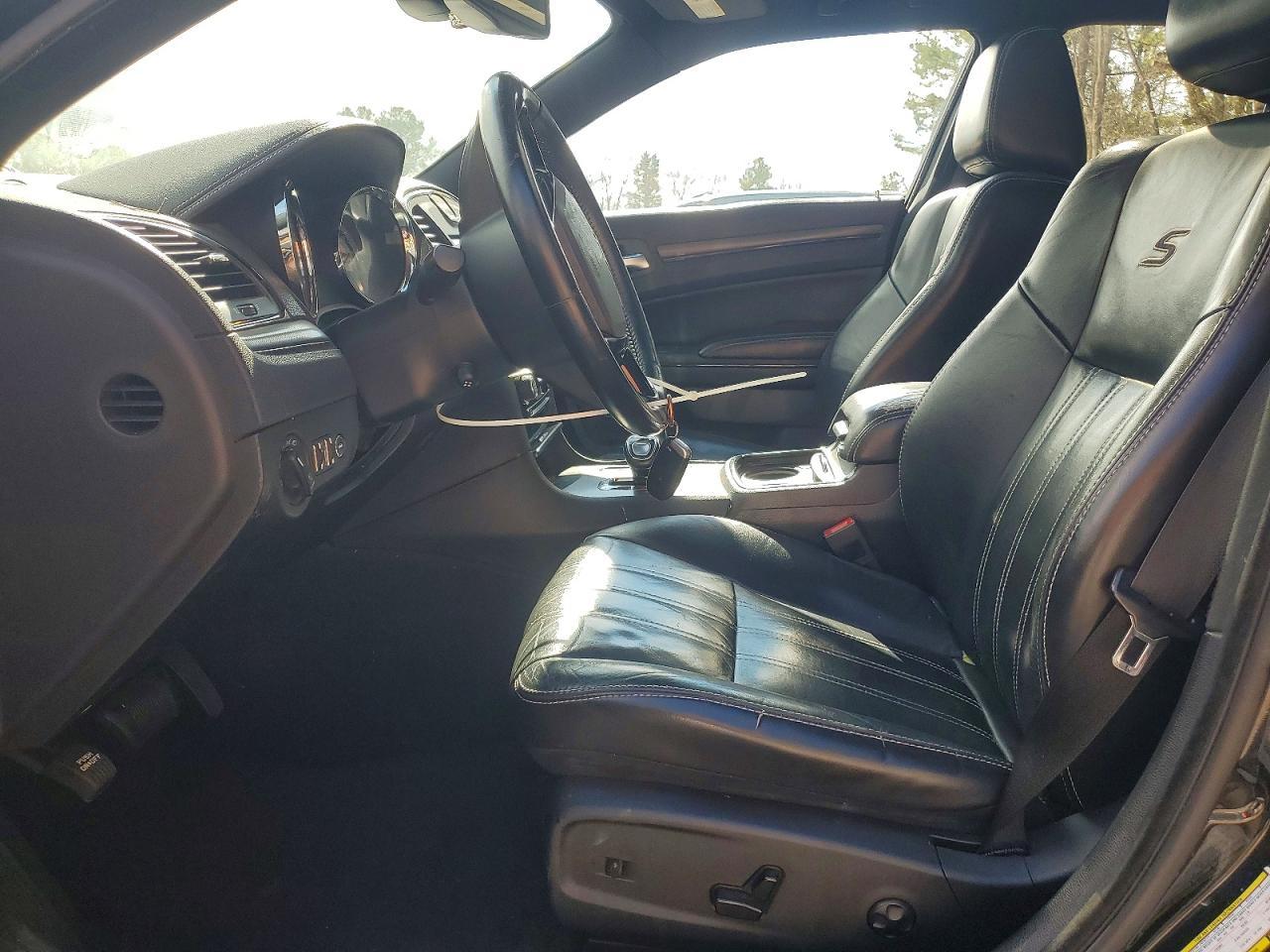 2013 Chrysler 300 s