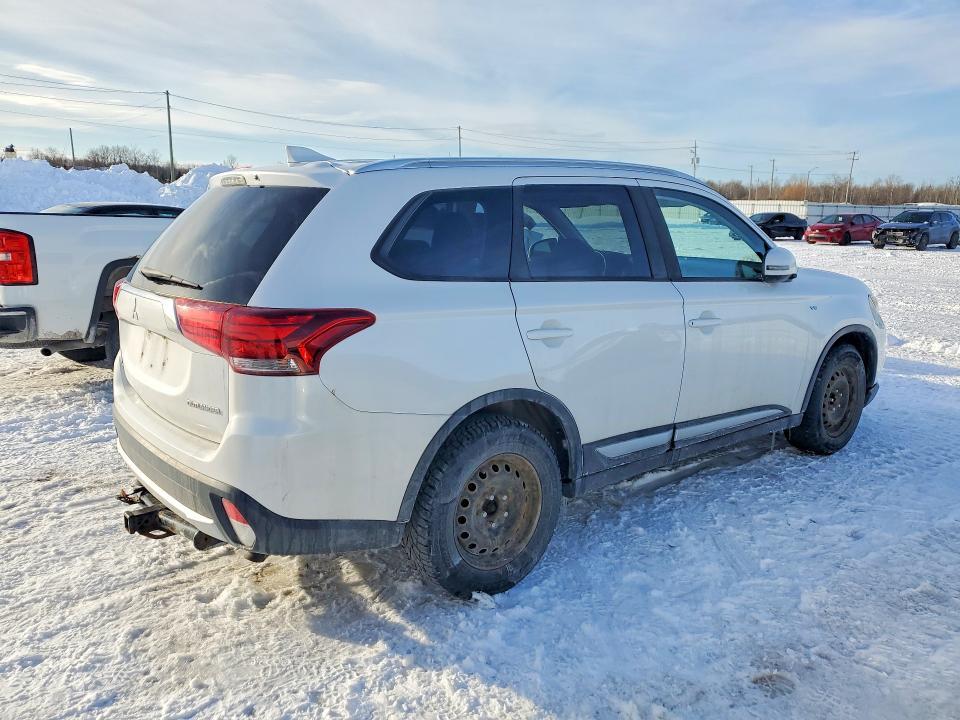 2018 Mitsubishi Outlander se