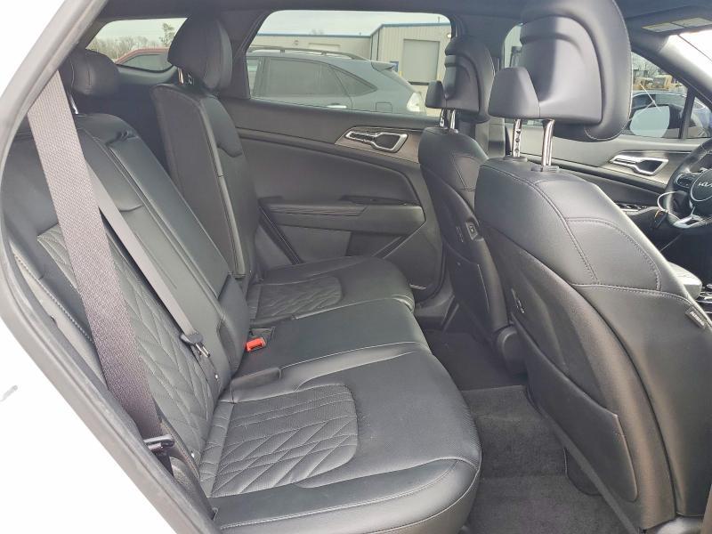 2023 KIA Sportage x Line