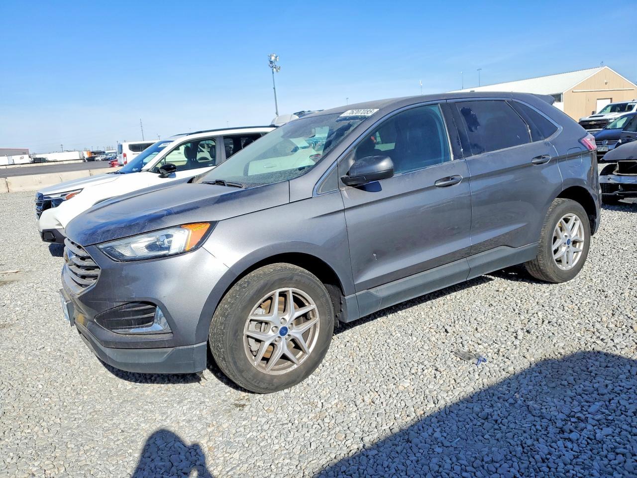 2022 Ford Edge sel