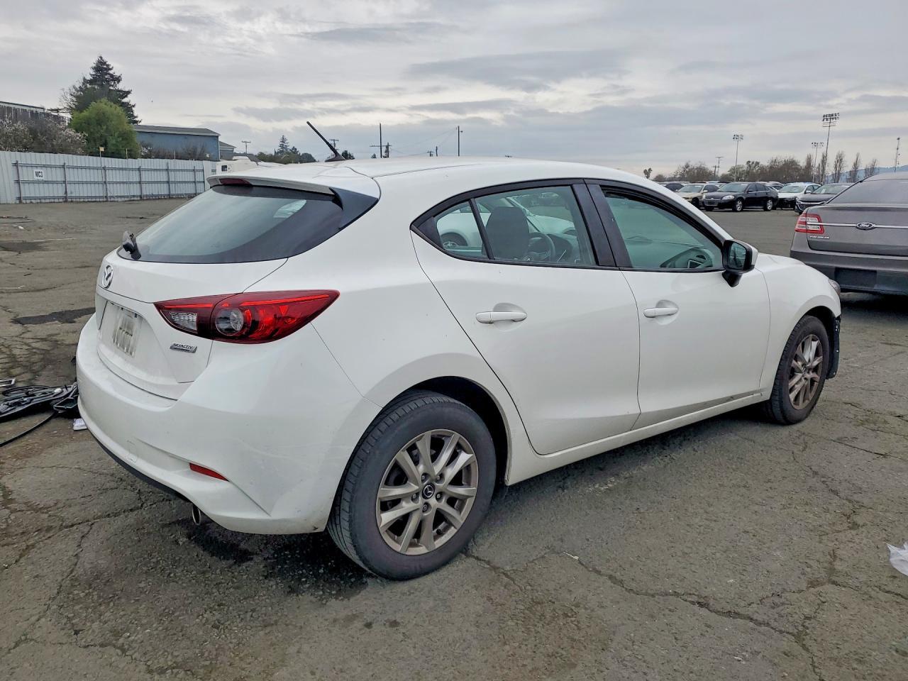 2017 Mazda 3 Sport