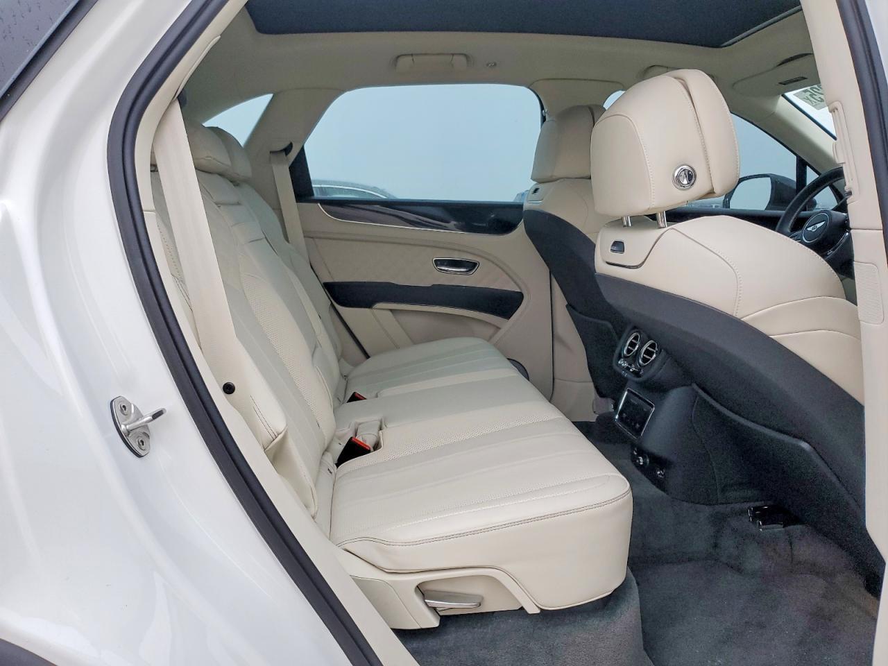 2022 Bently Bentayga