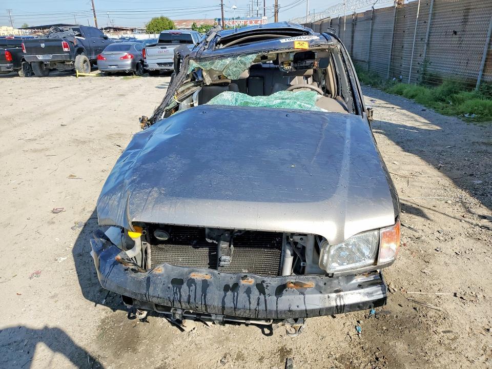 2003 Nissan Pathfinder se