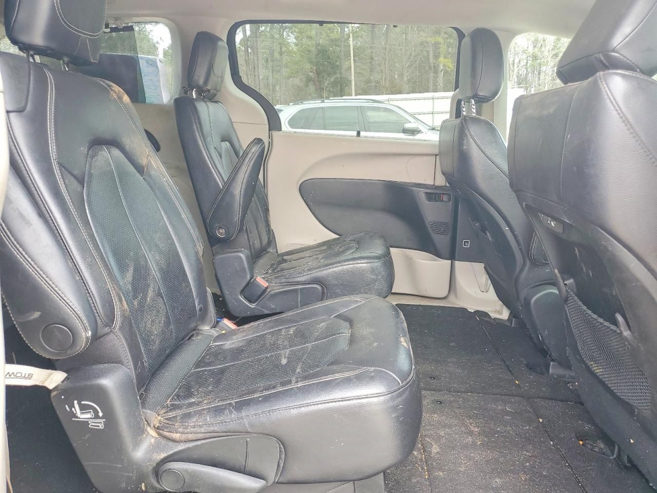 2022 Chrysler Pacifica Touring l