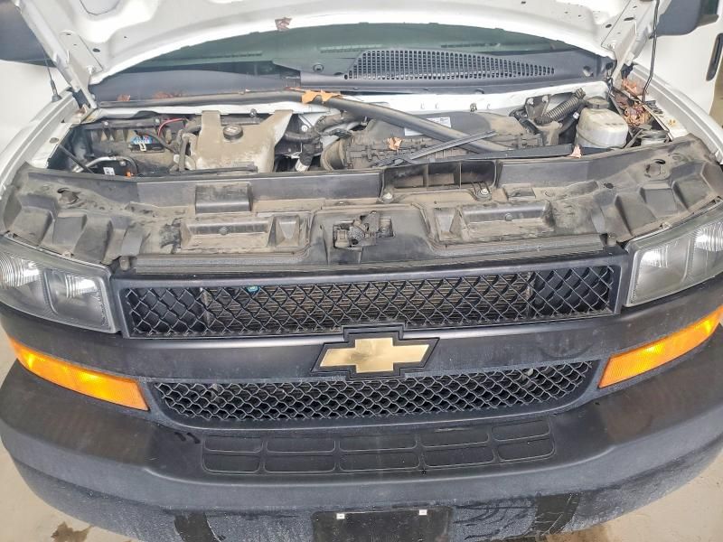 2020 Chevrolet Express G2500