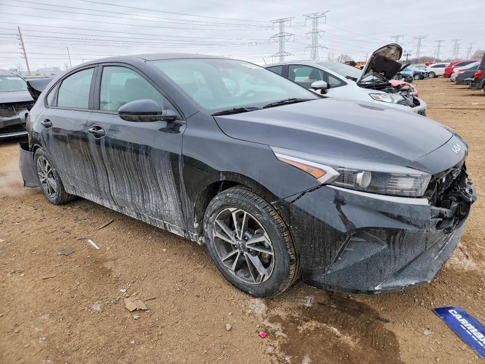 2022 KIA Forte fe