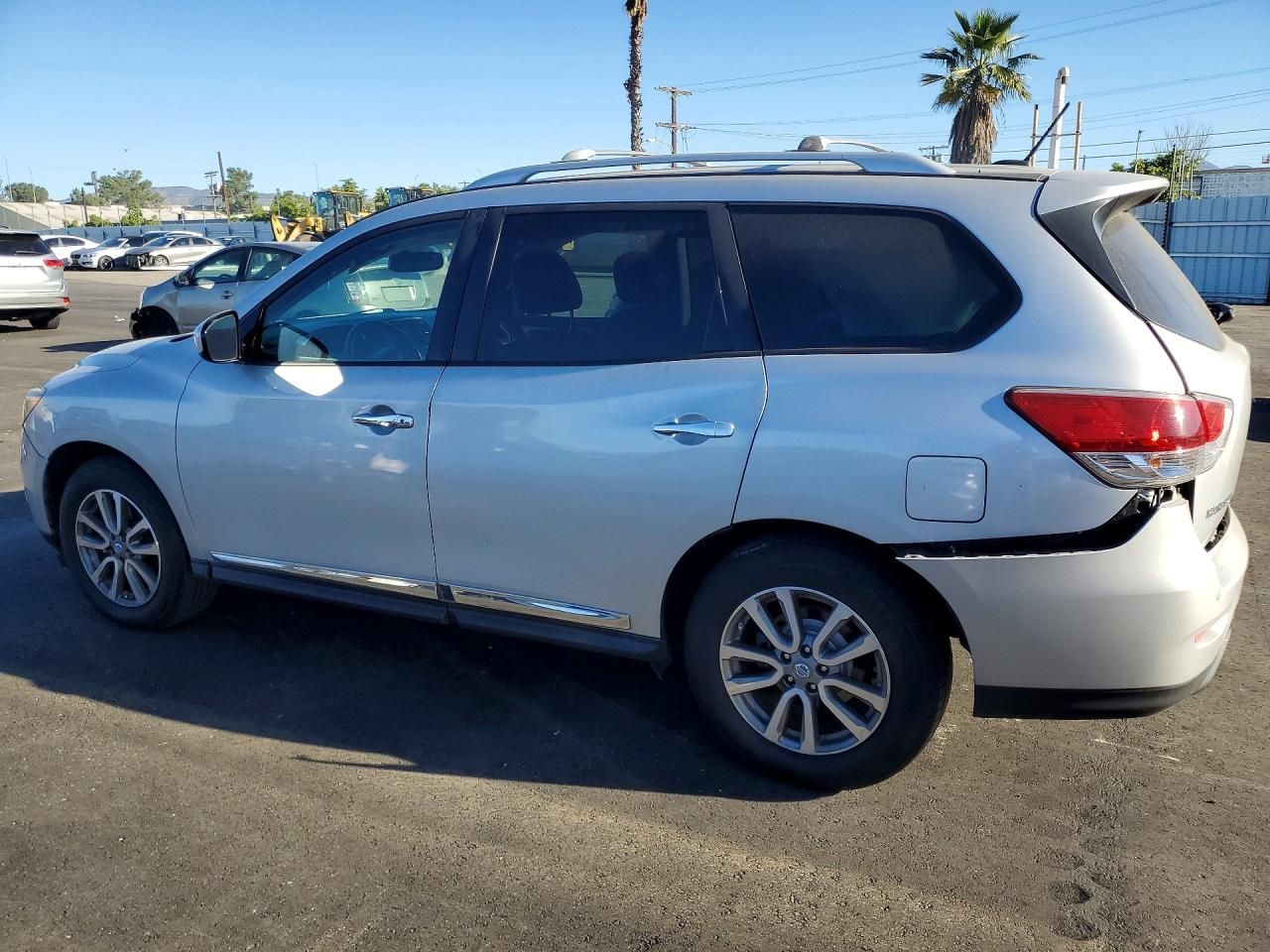 2015 Nissan Pathfinder s