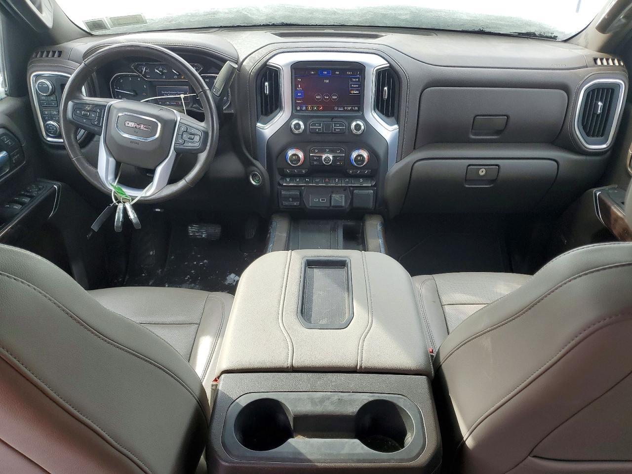 2020 GMC Sierra K2500 SLT