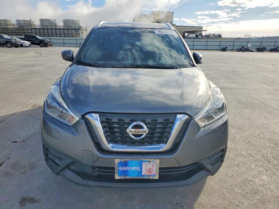 2019 Nissan Kicks s