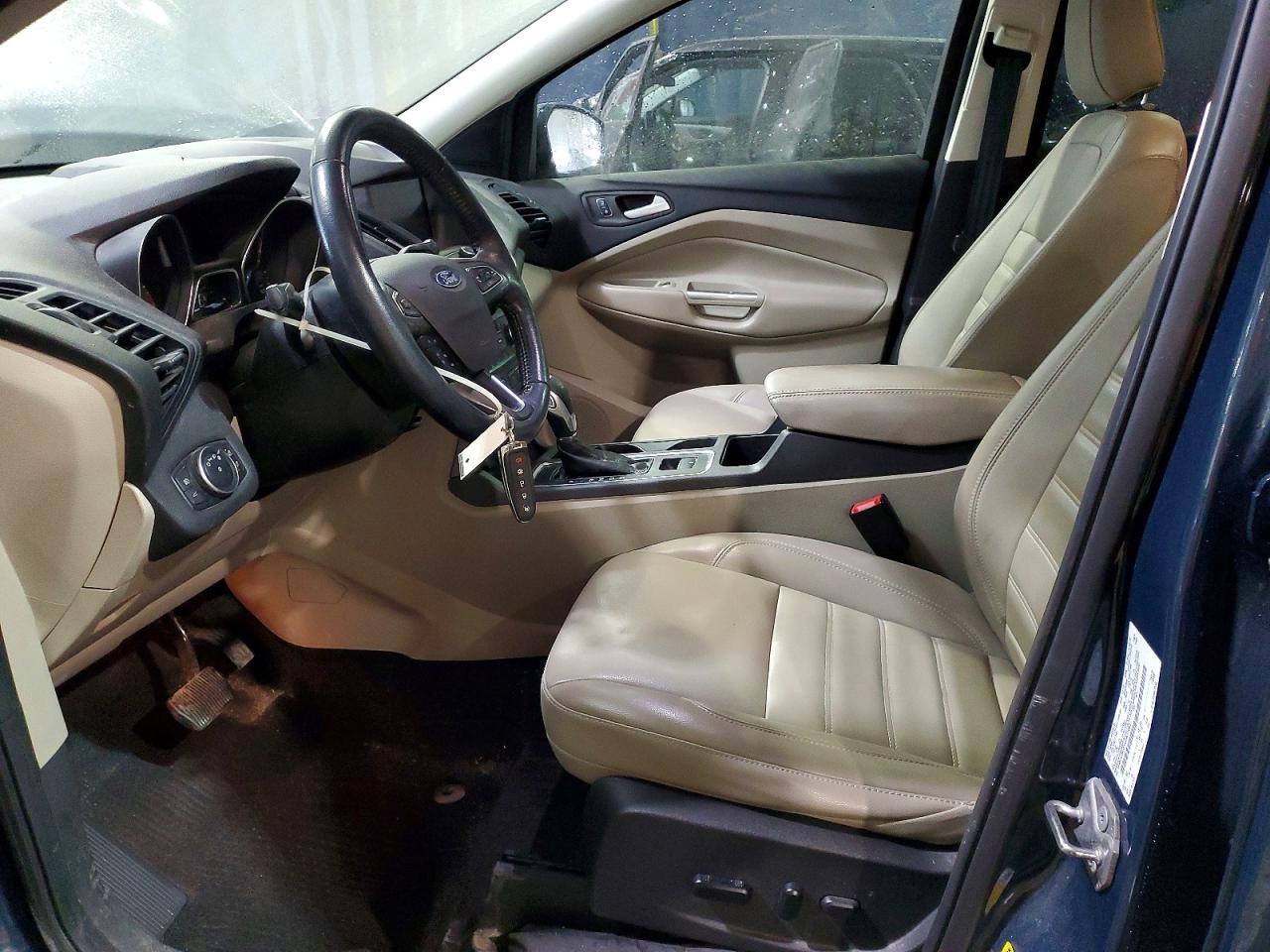 2019 Ford Escape sel