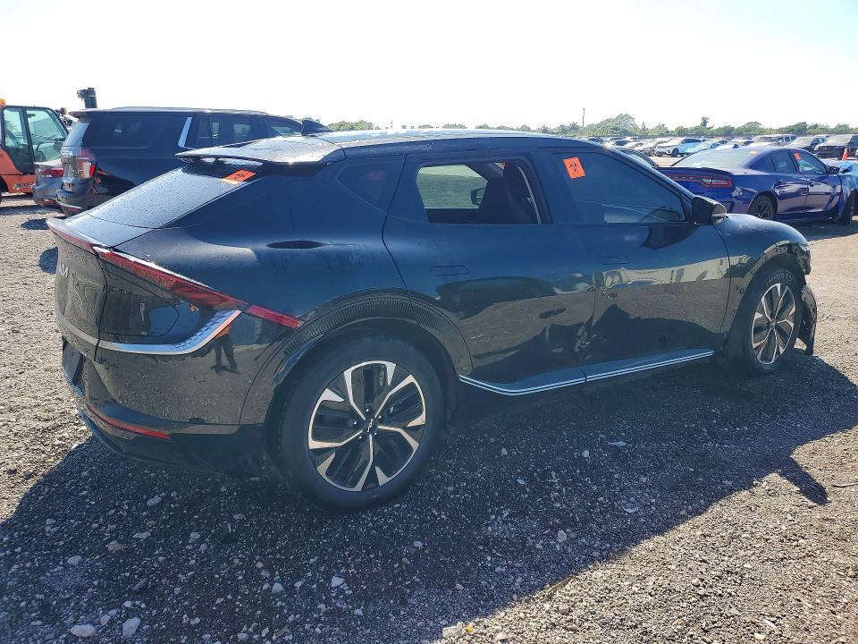 2023 KIA EV6 Wind