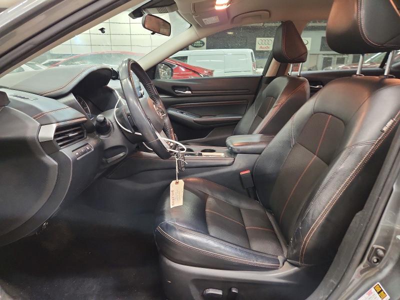 2020 Niss Altima 2.5 sr