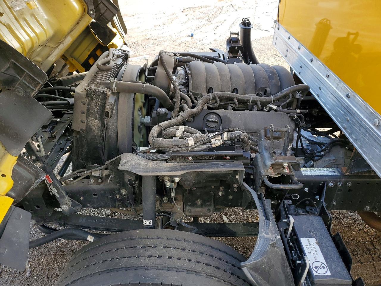 2024 Isuzu NPR HD BOX Truck