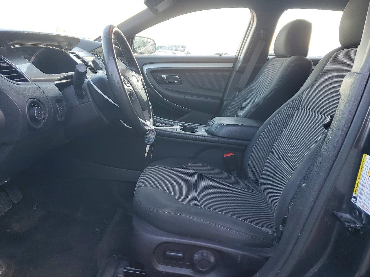 2018 Ford Taurus sel