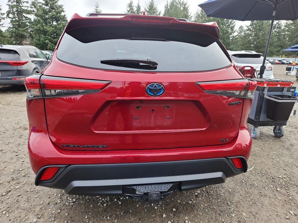 2021 Toyota Highlander Hybrid xle
