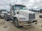 2017 Mack CXU613 Semi Truck