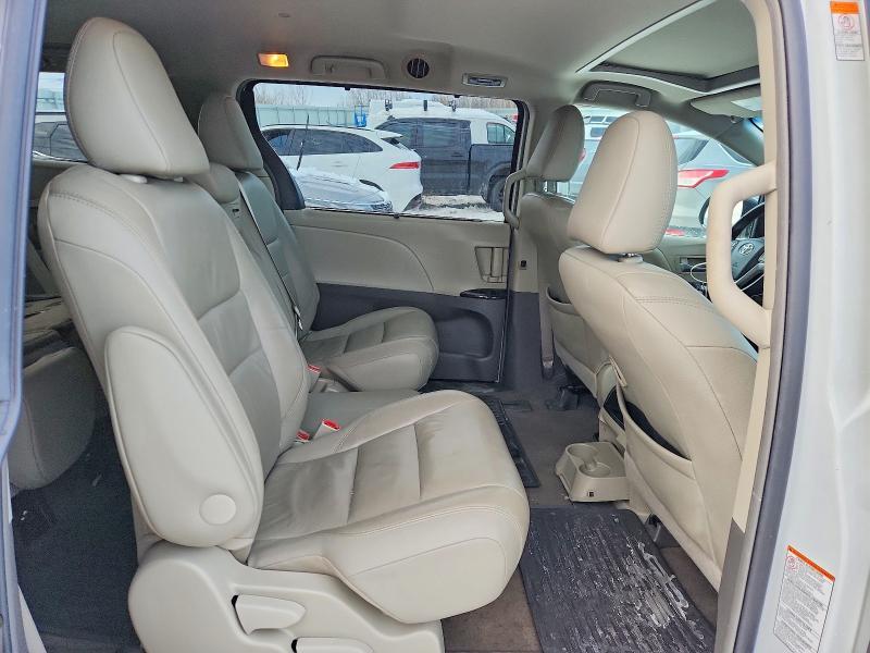 2017 Toyota Sienna xle