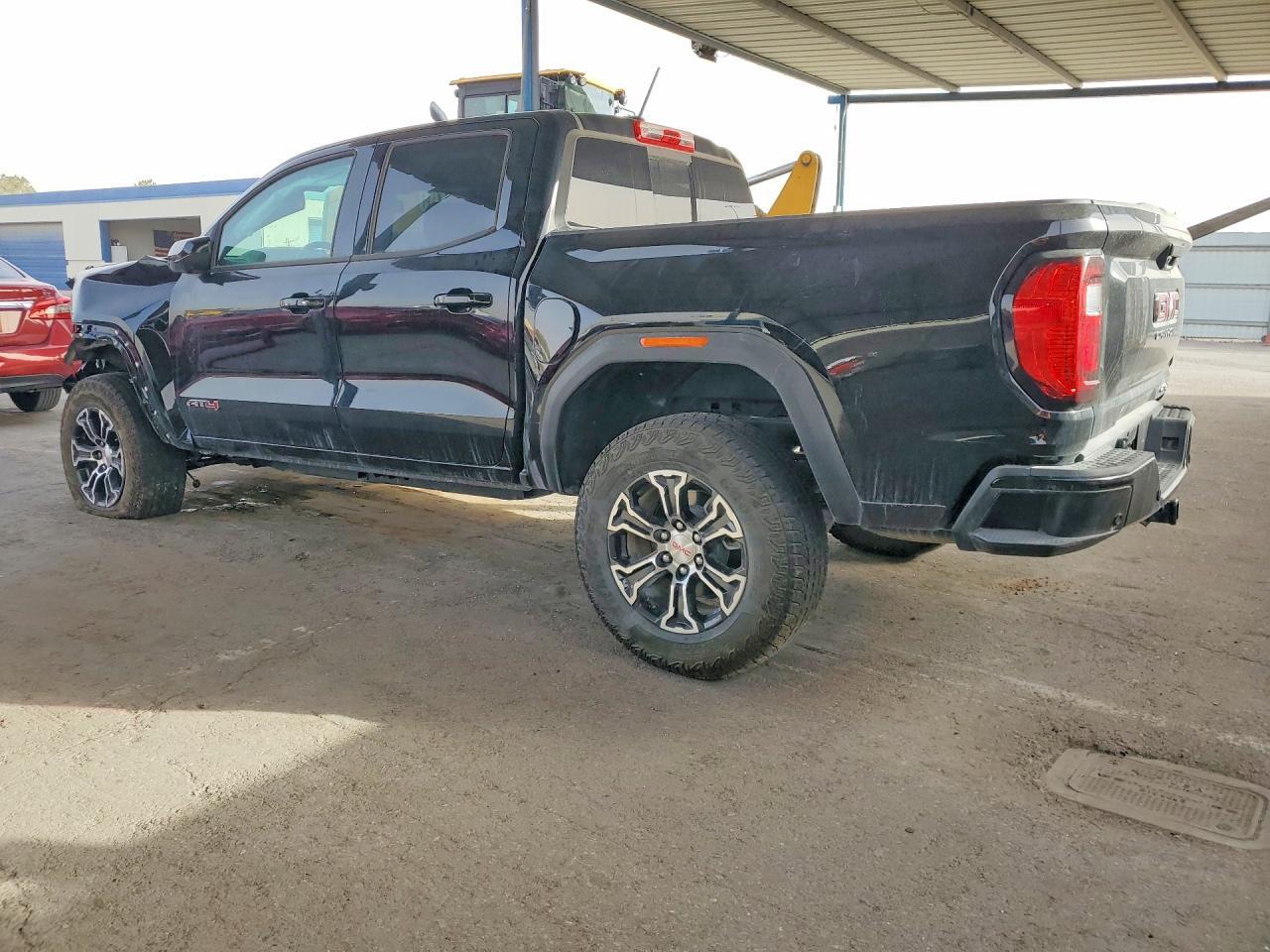 2025 GMC Canyon AT4