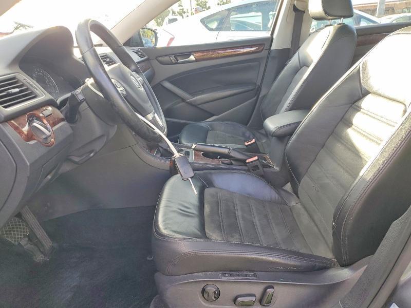 2013 Volkswagen Passat sel