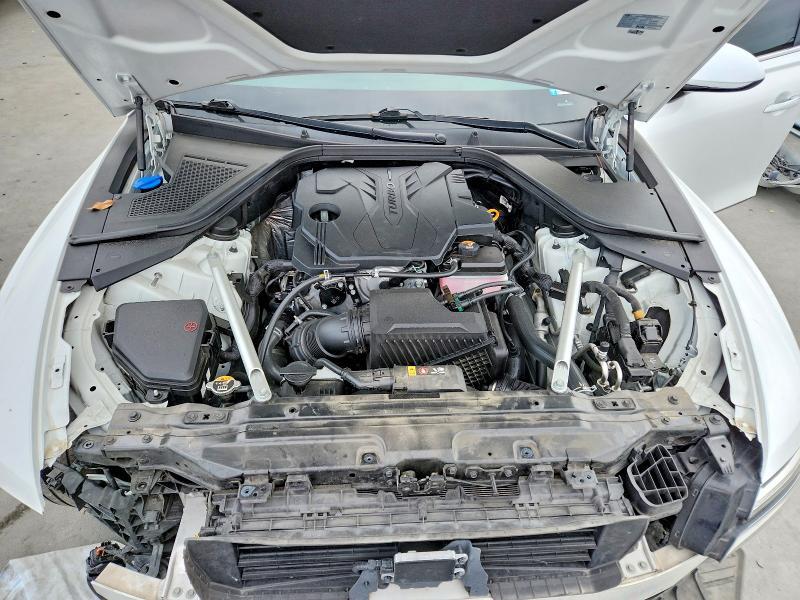 2021 Genesis G80 Base