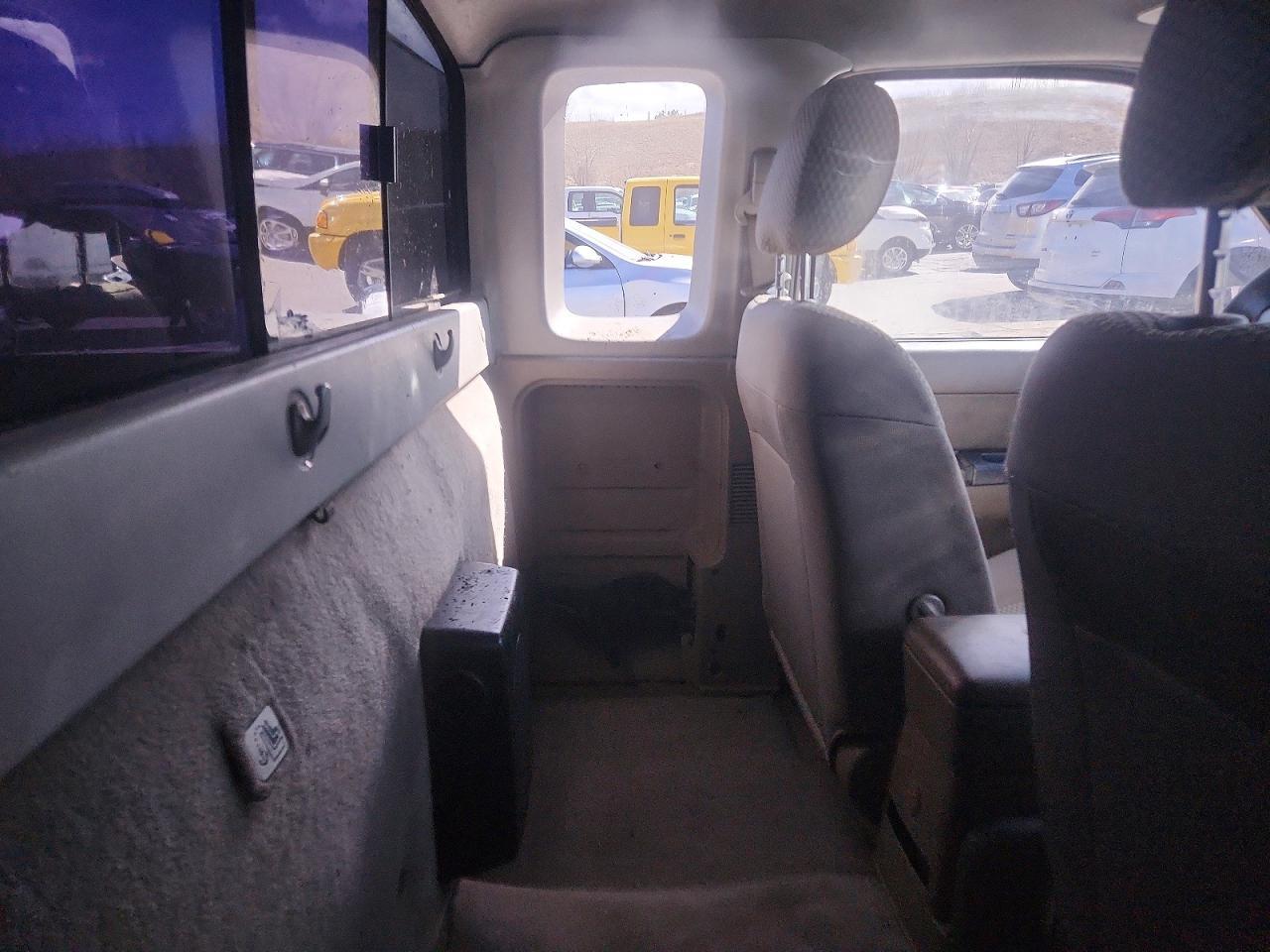 2003 Nissan Frontier XE-V6